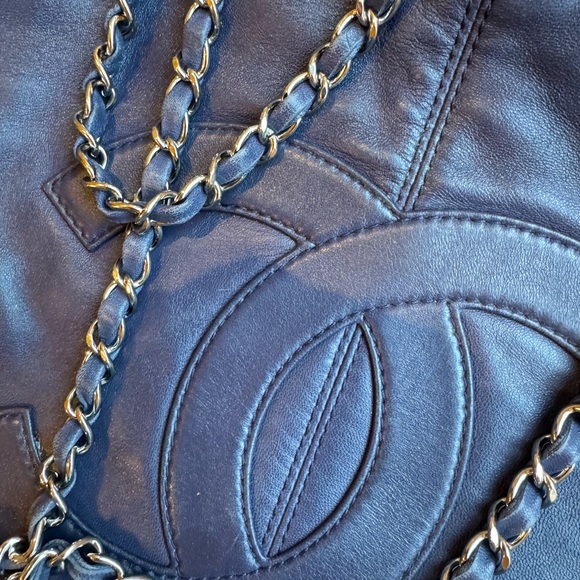 Channel lambkin Trianon blue tote - Picture 11 of 14